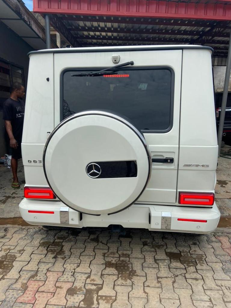 Mercedes G-Wagon thumbnail 2